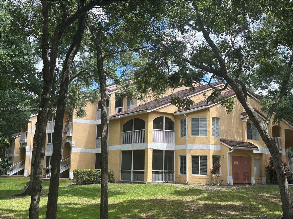 Photo of 2341 NW 33rd St #409, Oakland Park, FL 33309 (MLS # A11875769)