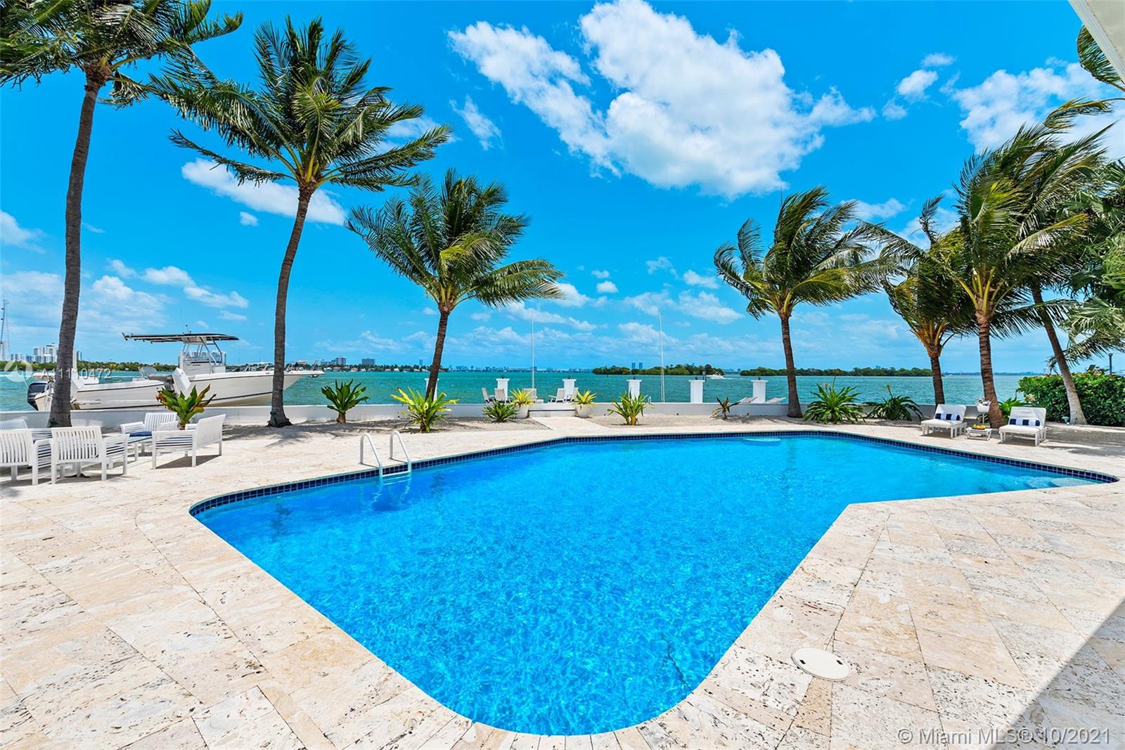 BELLE MEADE ISLAND - Residential