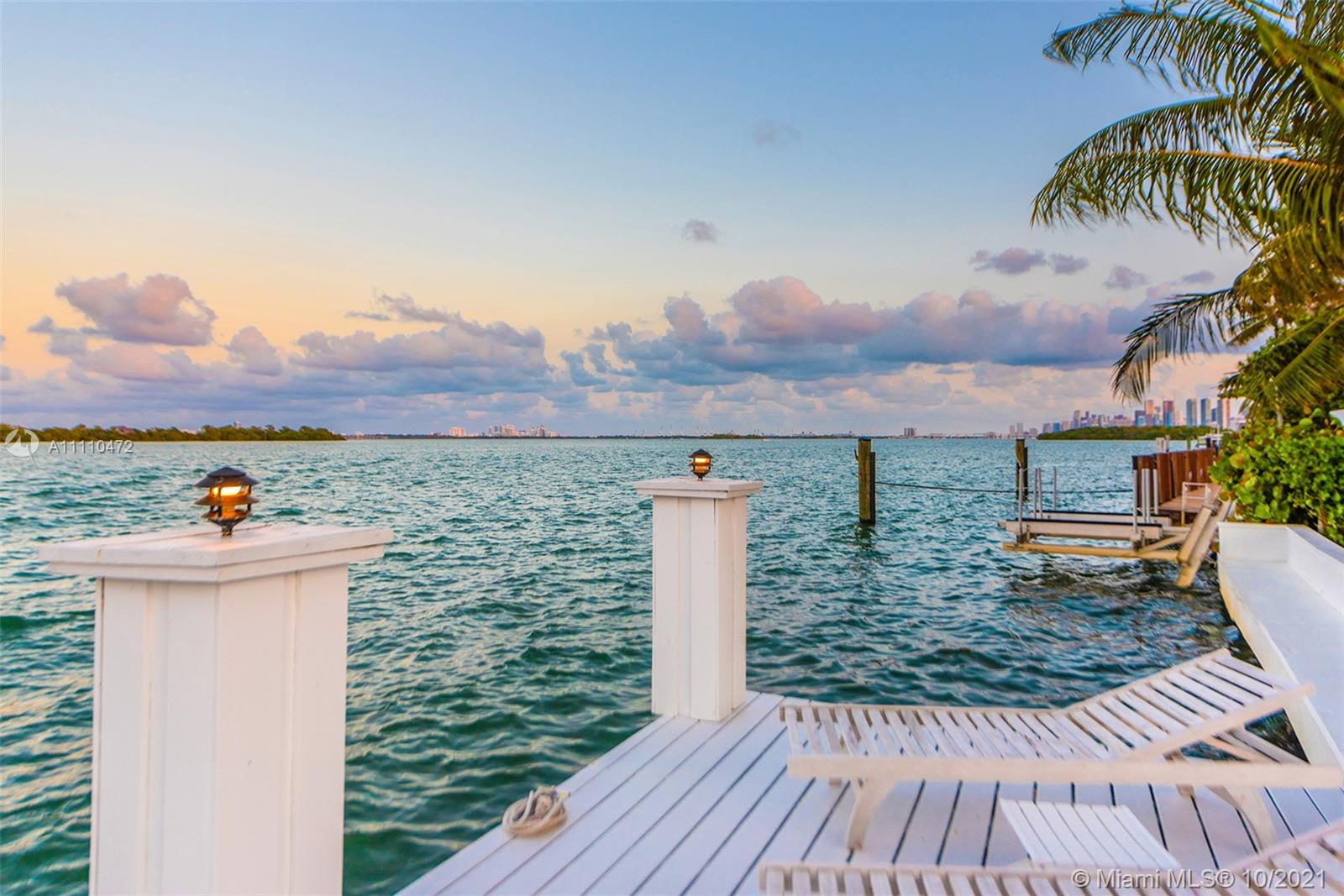 BELLE MEADE ISLAND - Residential