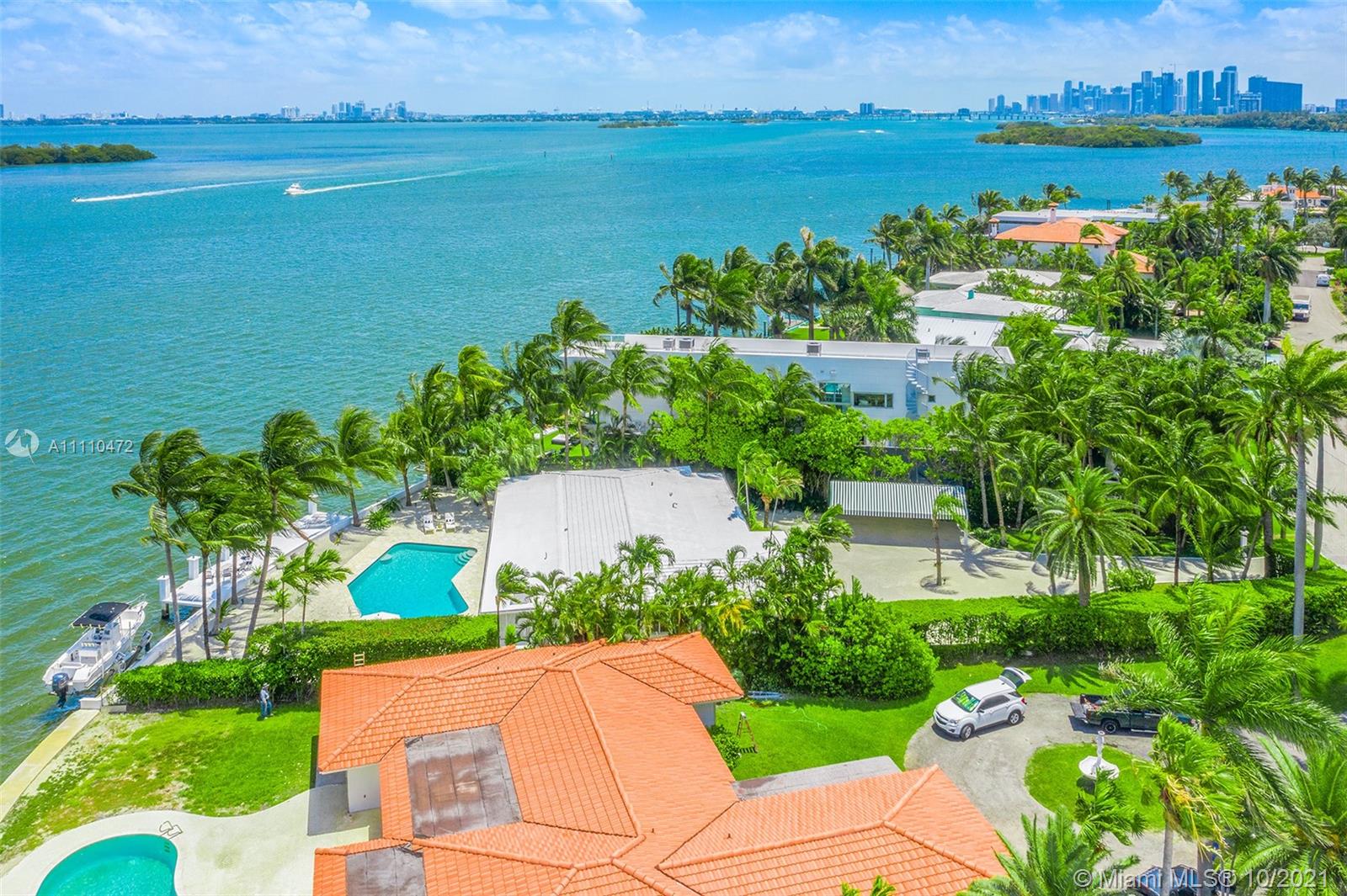 BELLE MEADE ISLAND - Residential