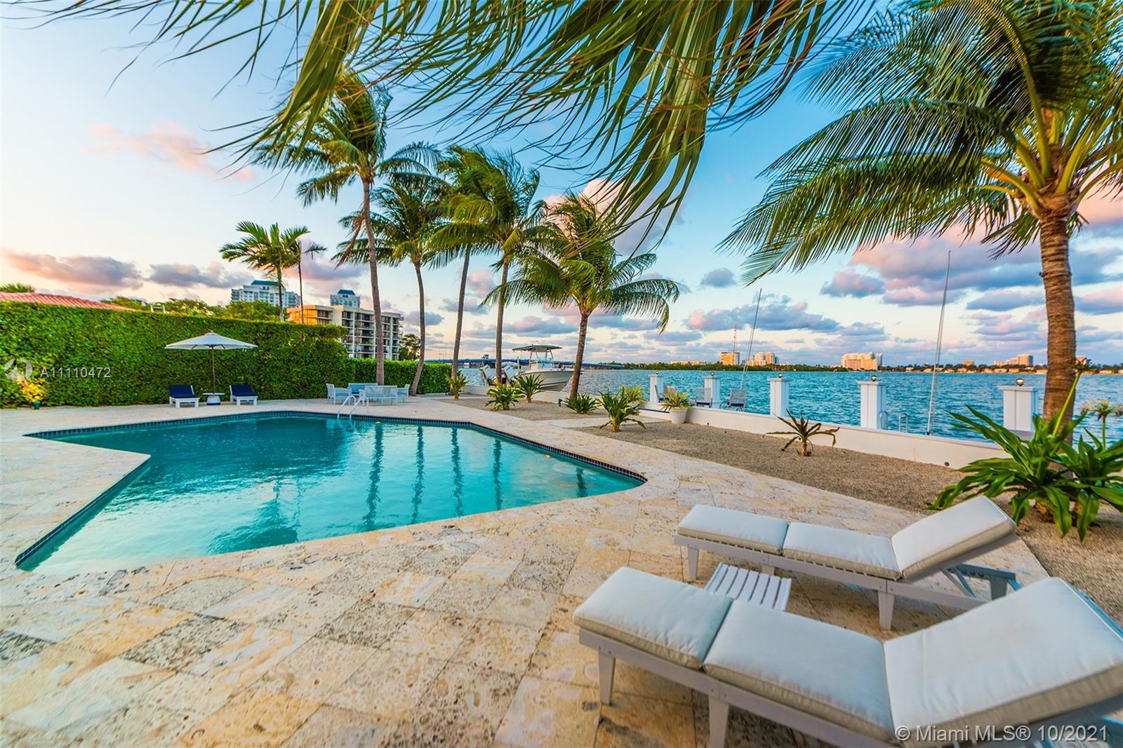 BELLE MEADE ISLAND - Residential