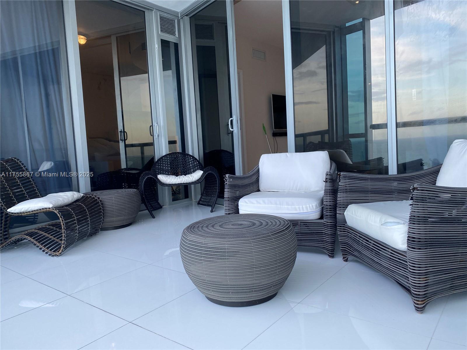 JADE OCEAN CONDO - Residential