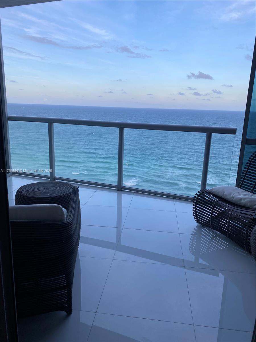 JADE OCEAN CONDO - Residential