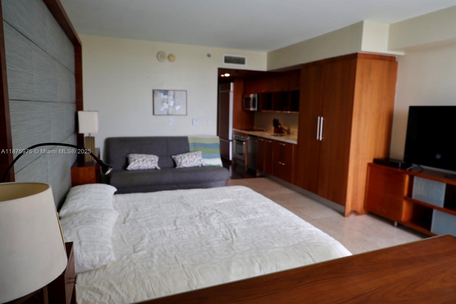 50 BISCAYNE CONDO - Residential