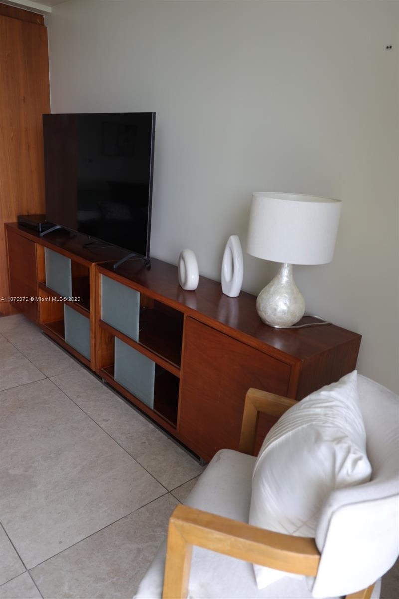 50 BISCAYNE CONDO - Residential