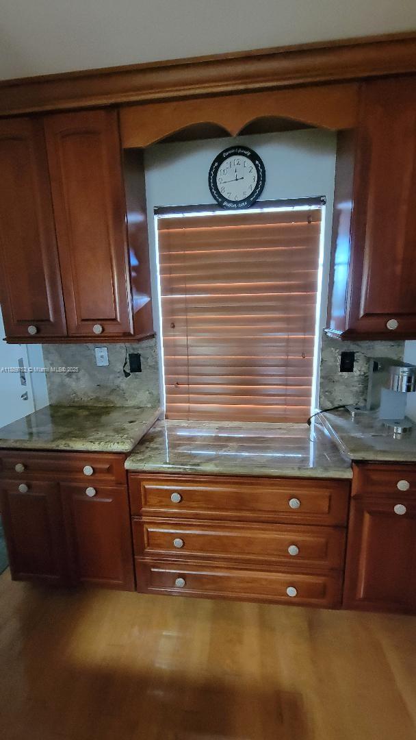 NO 19 PALM-AIRE COUNTRY C - Residential Lease