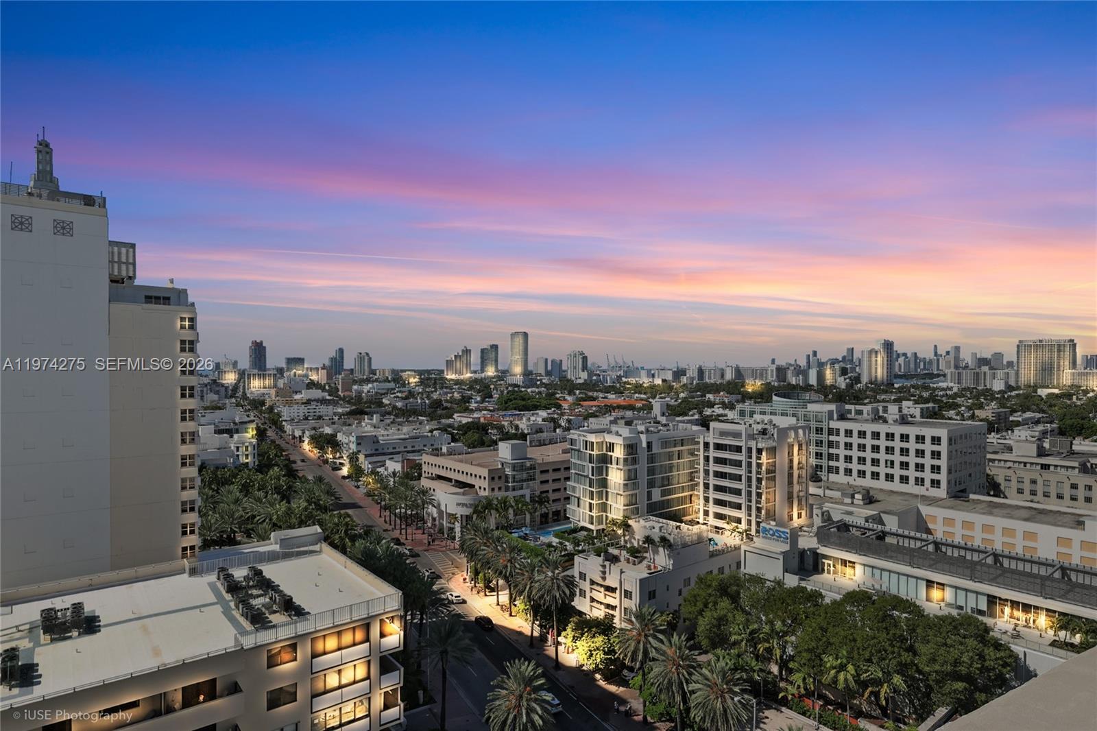 THE DECOPLAGE CONDO - Residential