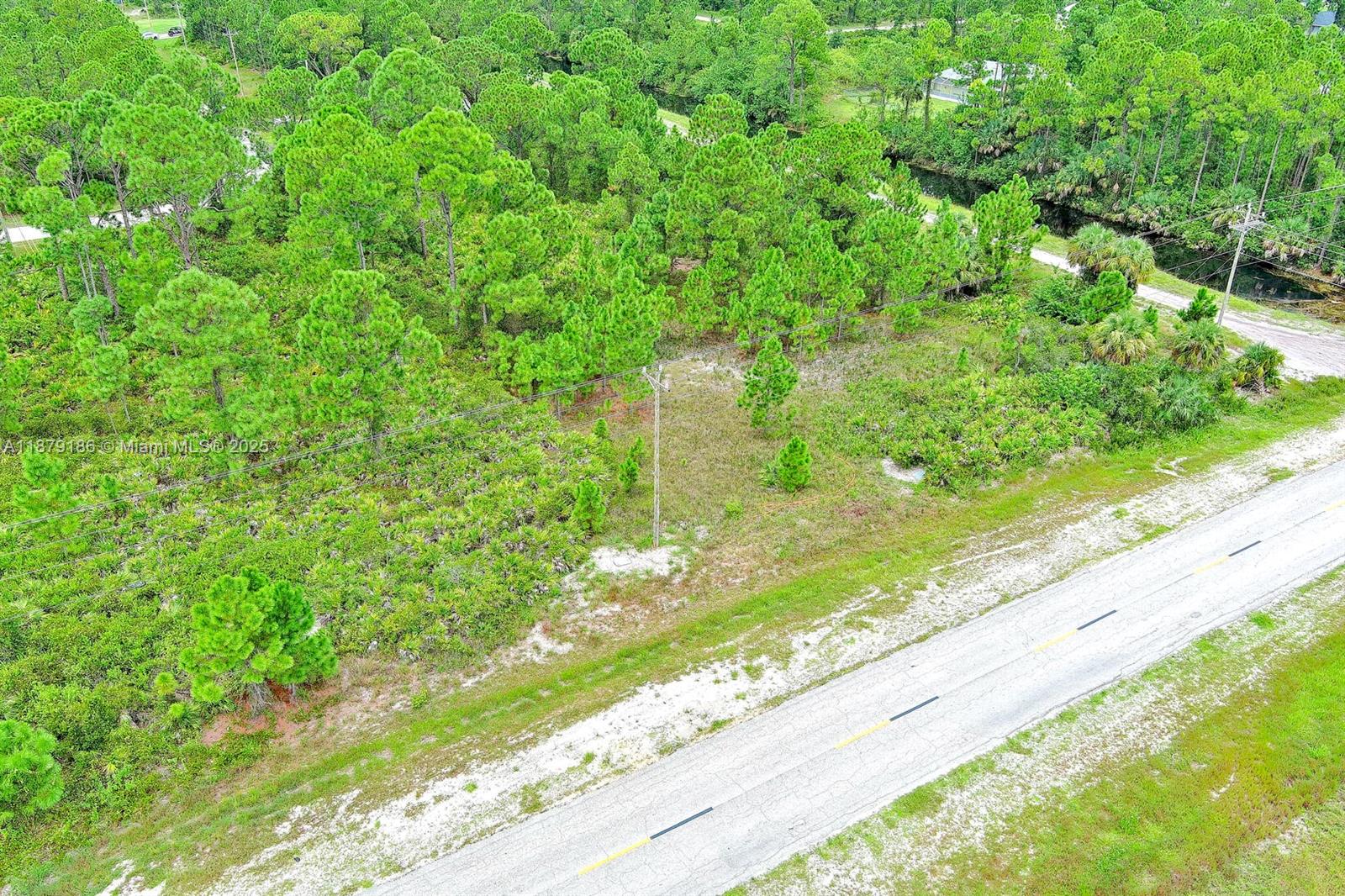 LEHIGH ACRES - Land