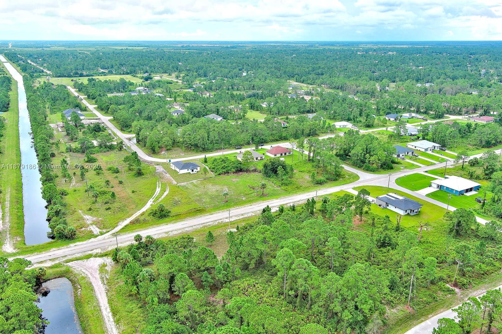LEHIGH ACRES - Land