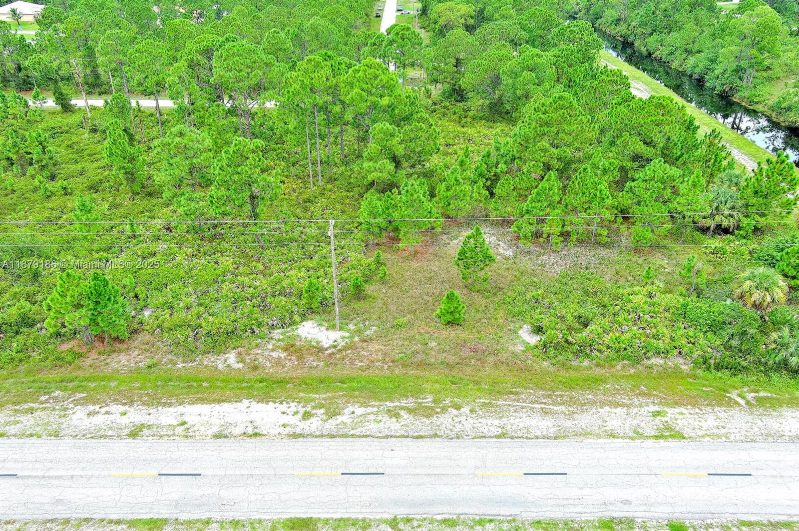 LEHIGH ACRES - Land