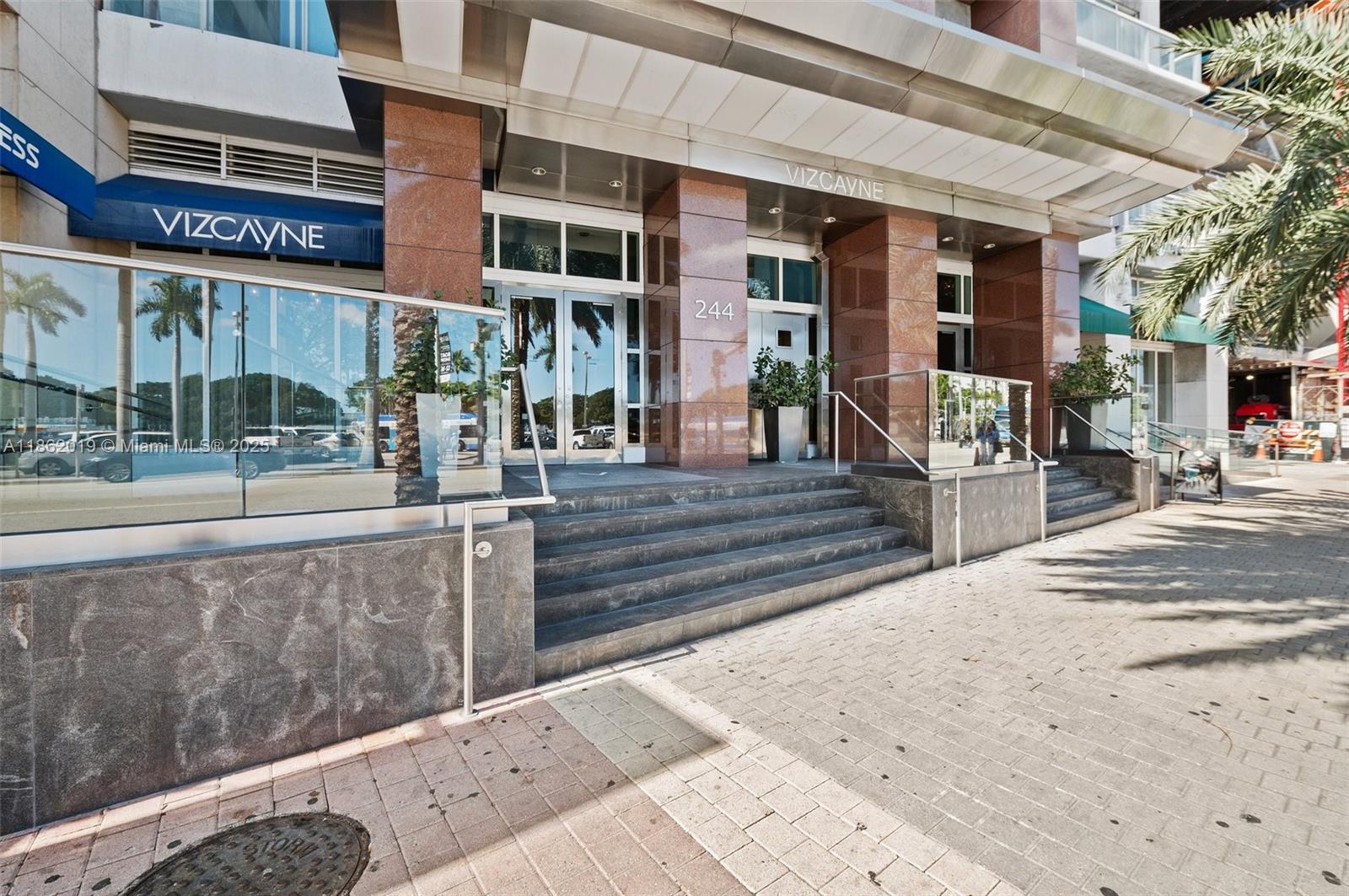 244 Biscayne Blvd 1609