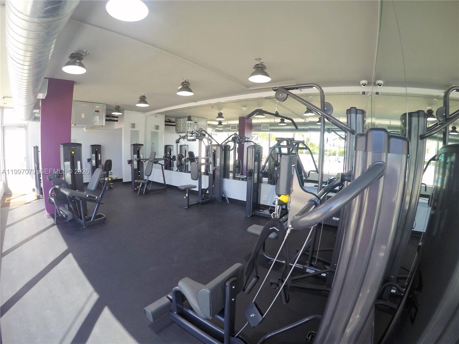 THE DECOPLAGE CONDO - Residential Lease