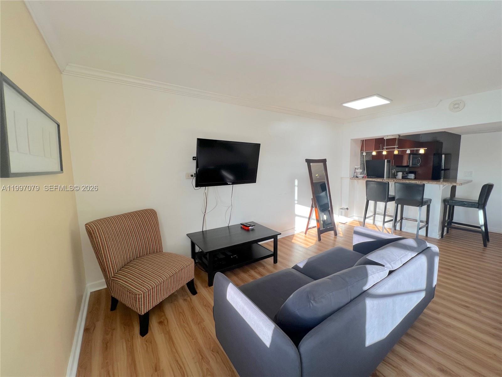 THE DECOPLAGE CONDO - Residential Lease