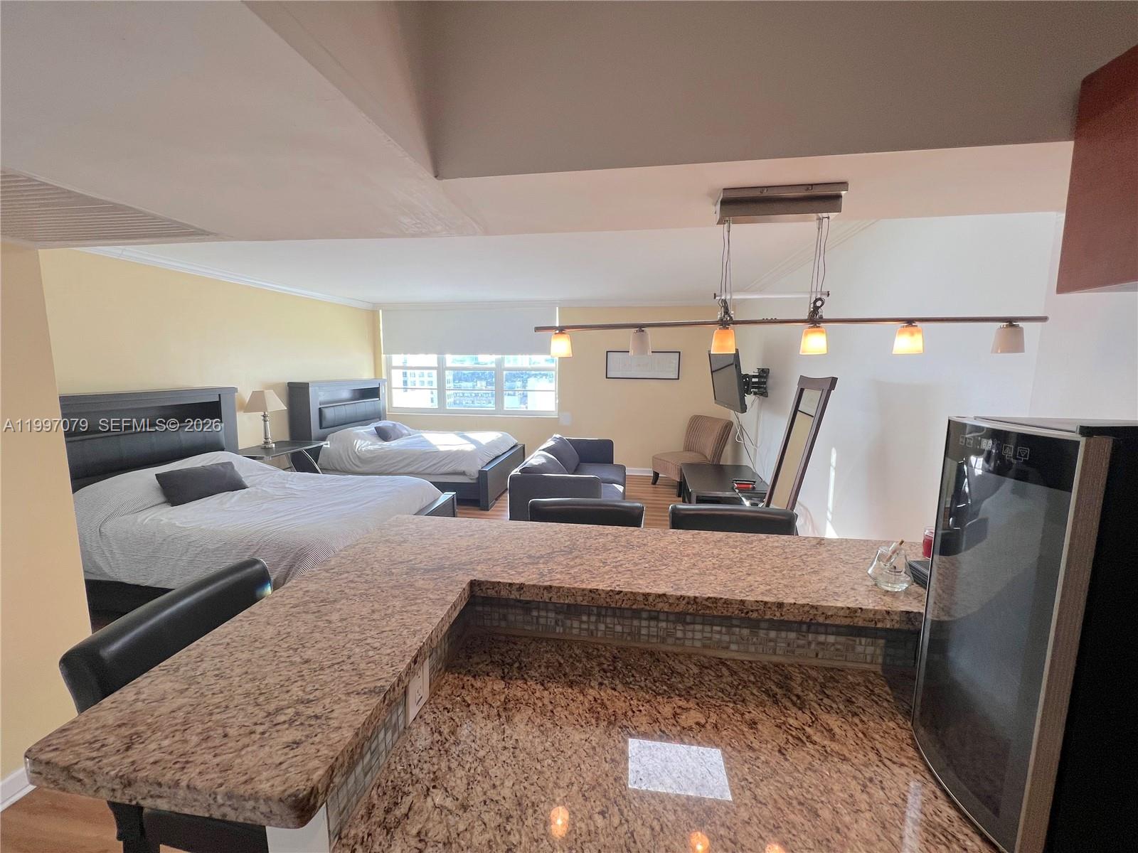 THE DECOPLAGE CONDO - Residential Lease