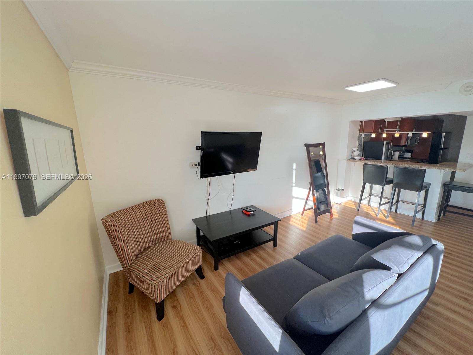 THE DECOPLAGE CONDO - Residential Lease