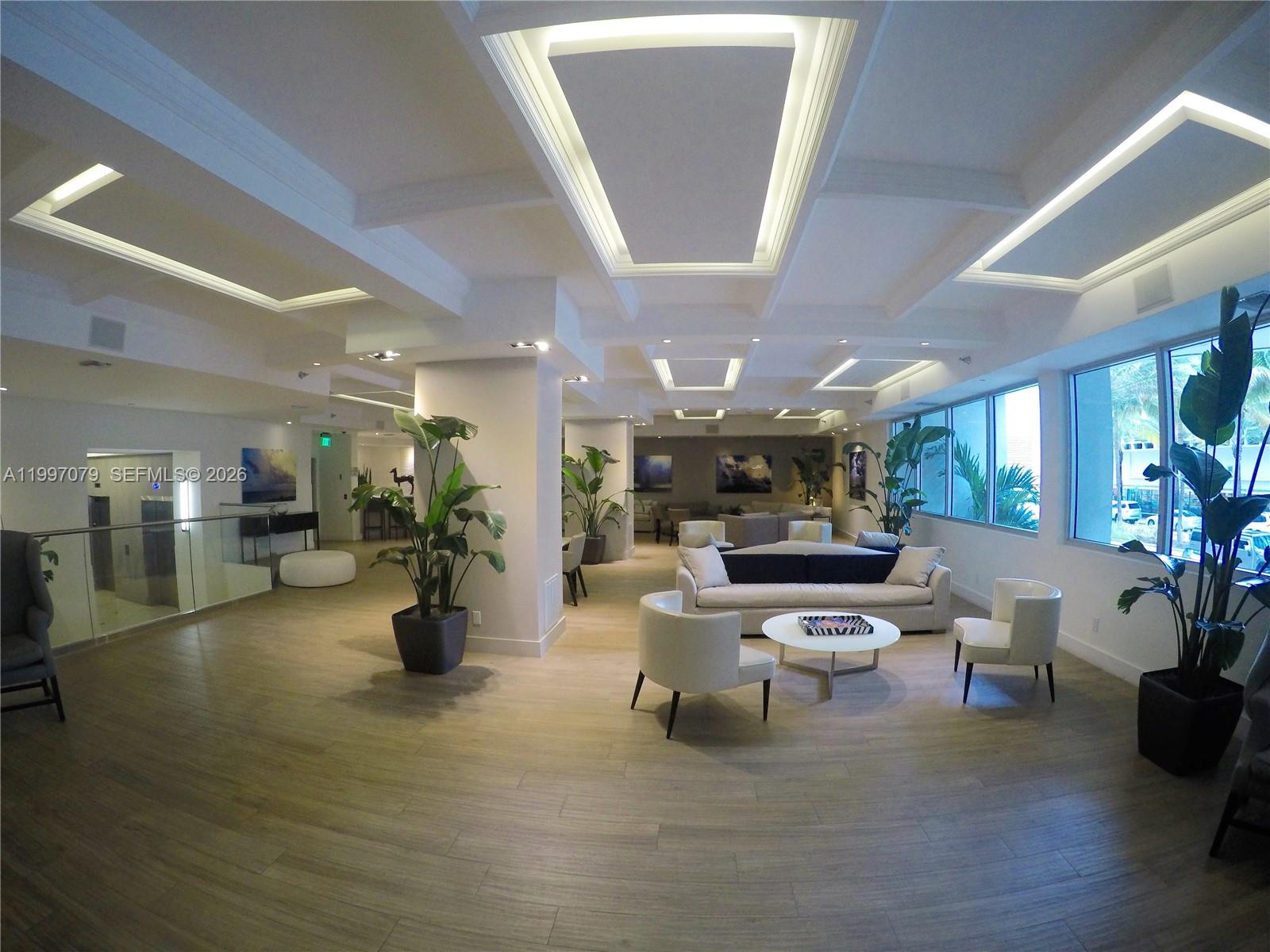 THE DECOPLAGE CONDO - Residential Lease