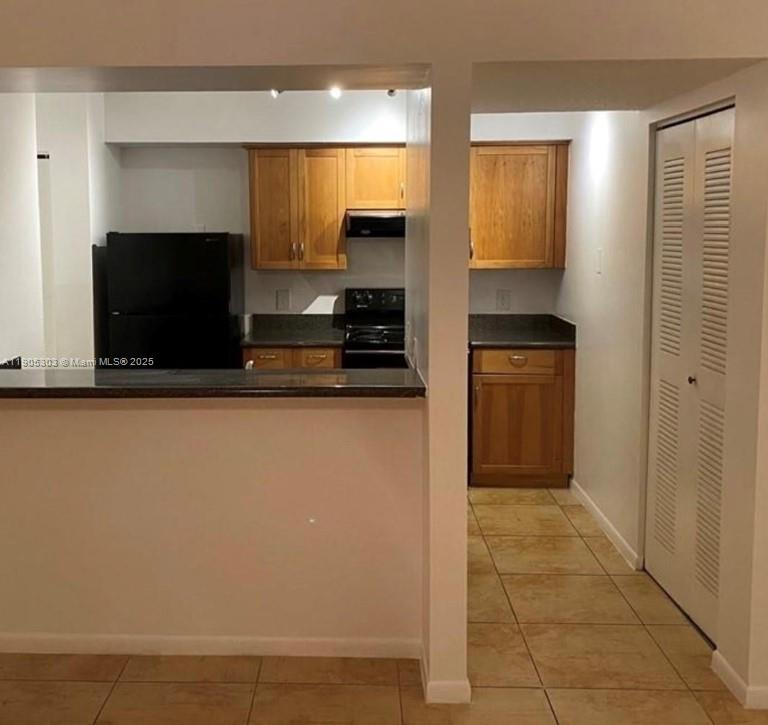 HOLLYWOOD PARC CONDOMINIU - Residential Lease