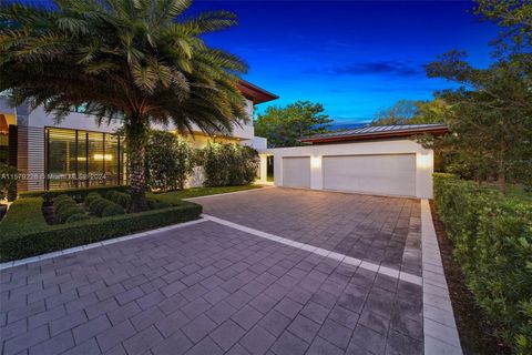 A home in Pinecrest