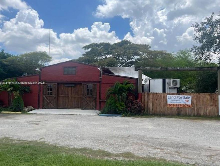 5.1 ACRES OF LAND WITH BUSINESS INCLUDED AND MULTIPLE LICENSES. 

Welcome to your private ranch, where tranquility meets opportunity. This unique property is surrounded by lush vegetation, mature trees, and wide-open fields offering endless possibilities for recreation, agriculture, equestrian use, or future development. Imagine creating your dream estate.

Owner motivated—bring your best offer!
