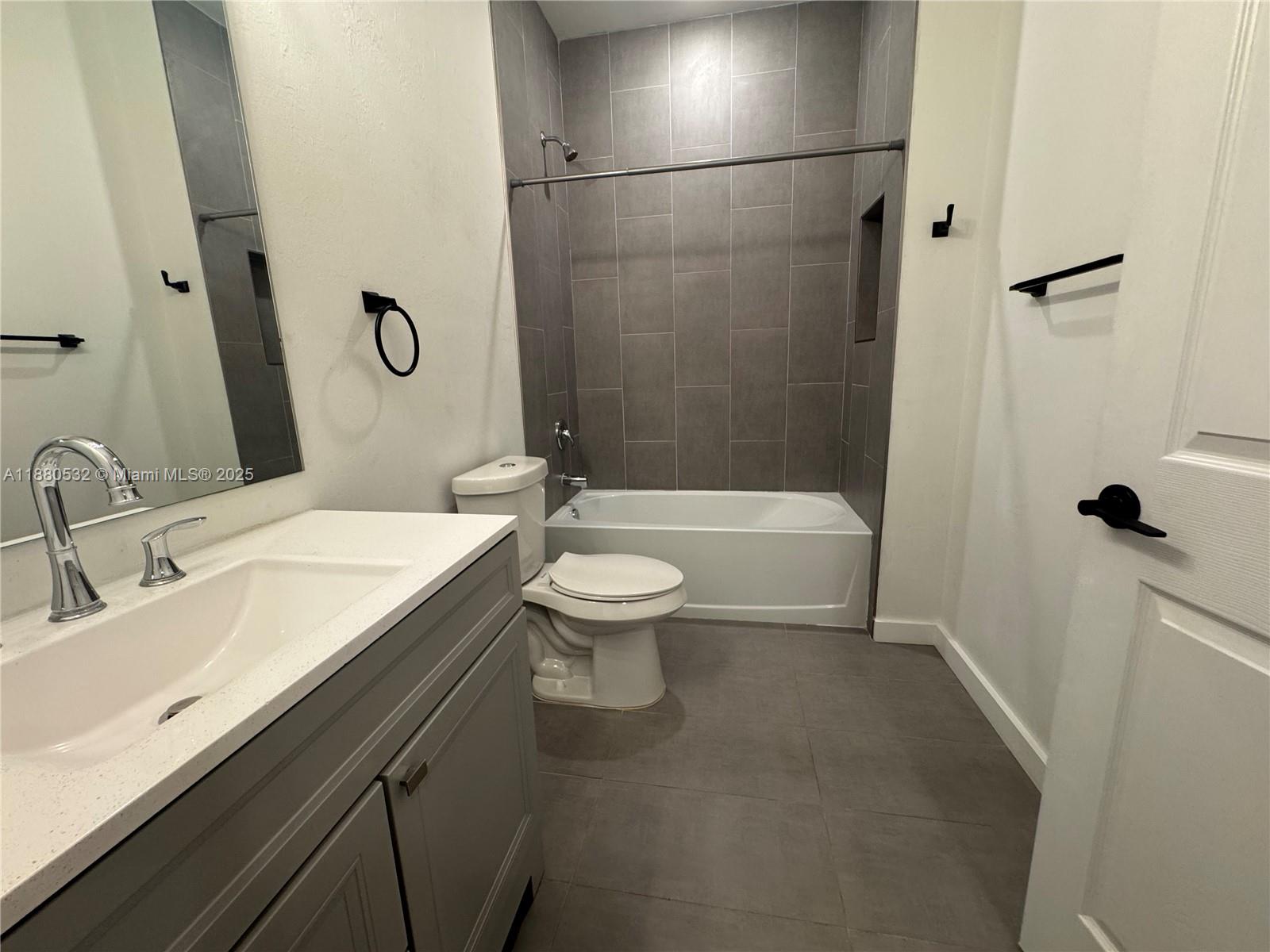 Lehigh Acres - Residential Lease