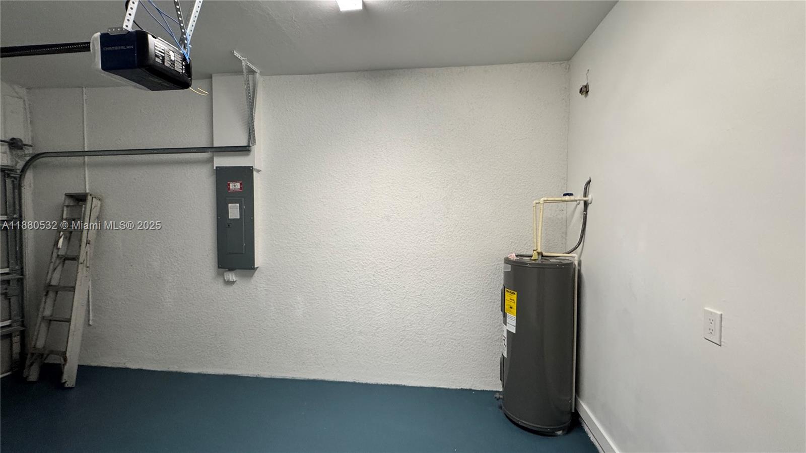 Lehigh Acres - Residential Lease