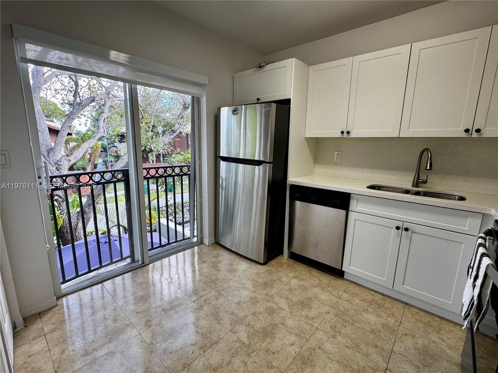 THE VILLAS AT SNAPPER VIL - Residential Lease