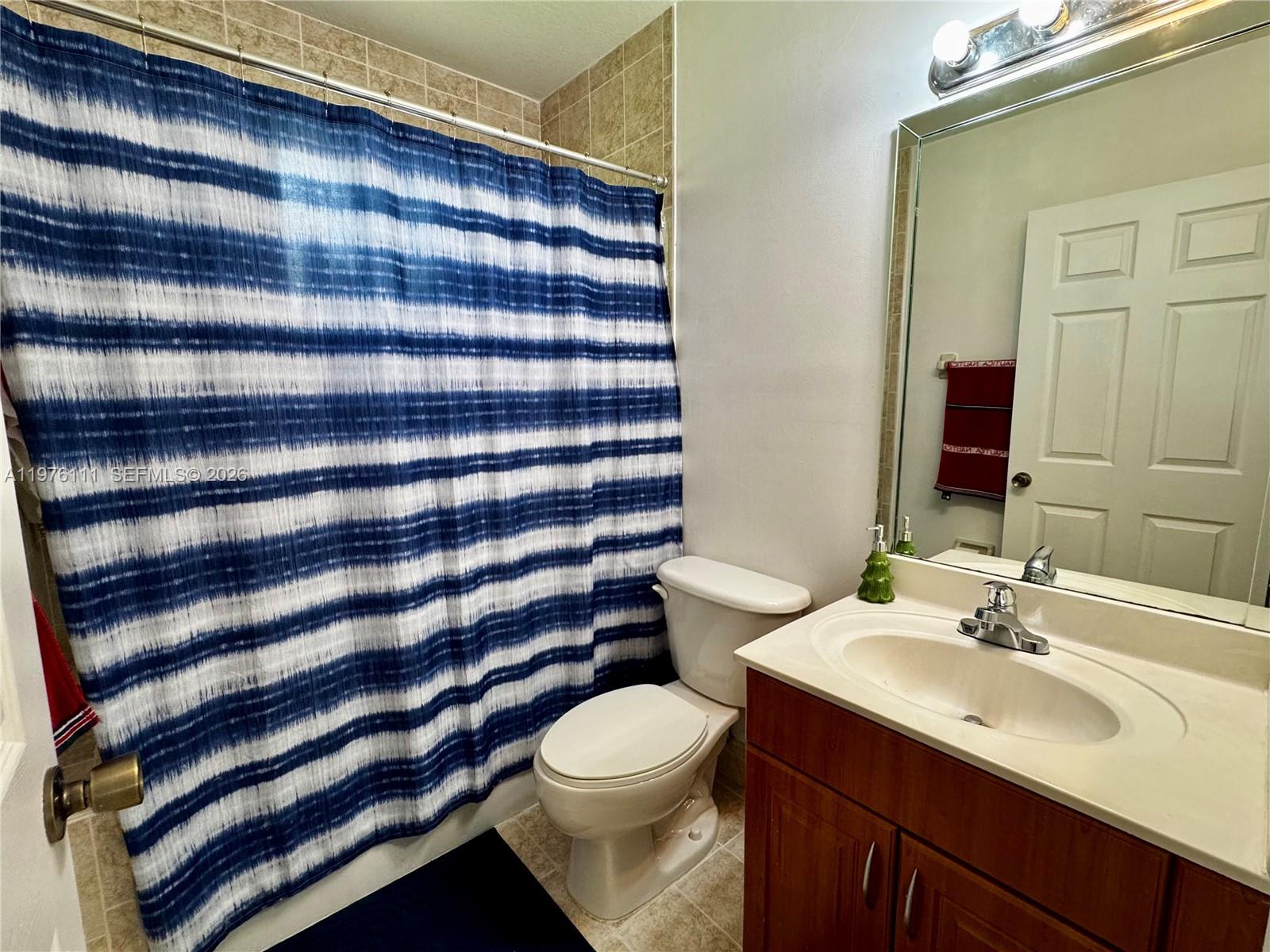 THE VILLAS AT SNAPPER VIL - Residential Lease