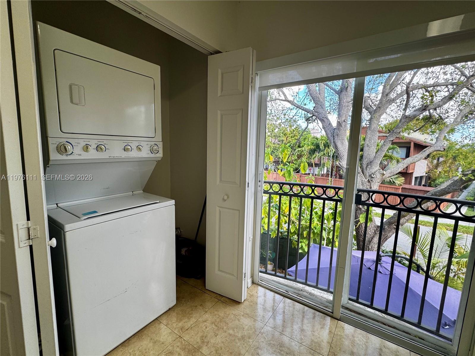 THE VILLAS AT SNAPPER VIL - Residential Lease