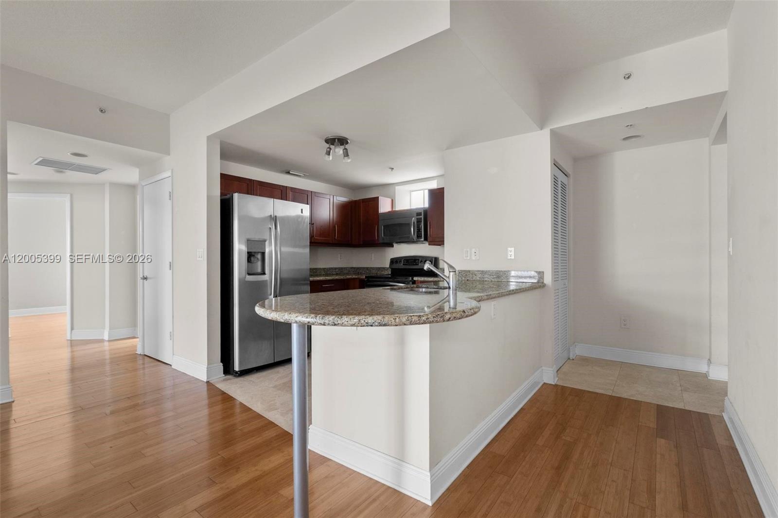 DOWNTOWN DADELAND CONDO N - Residential