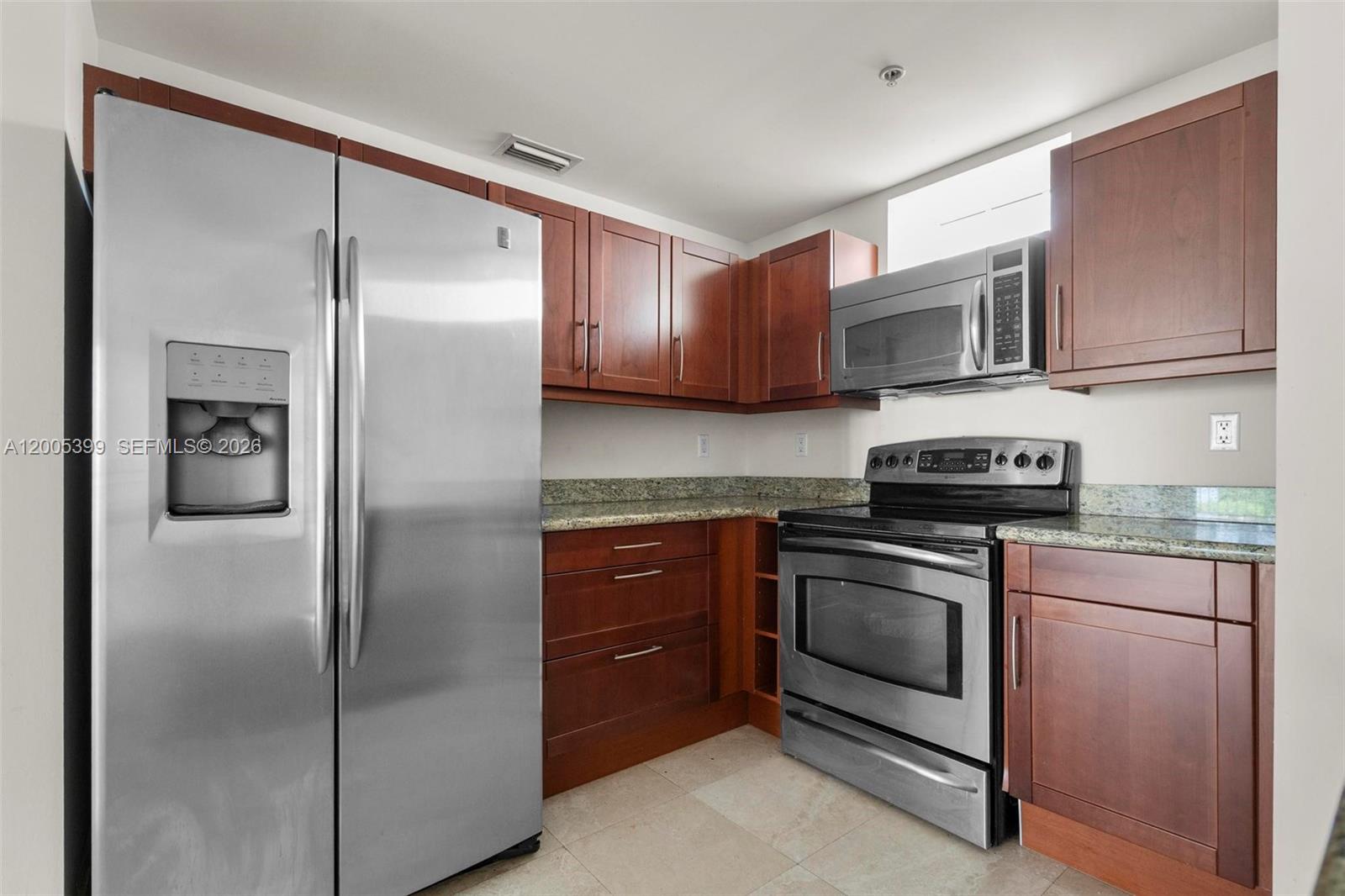 DOWNTOWN DADELAND CONDO N - Residential