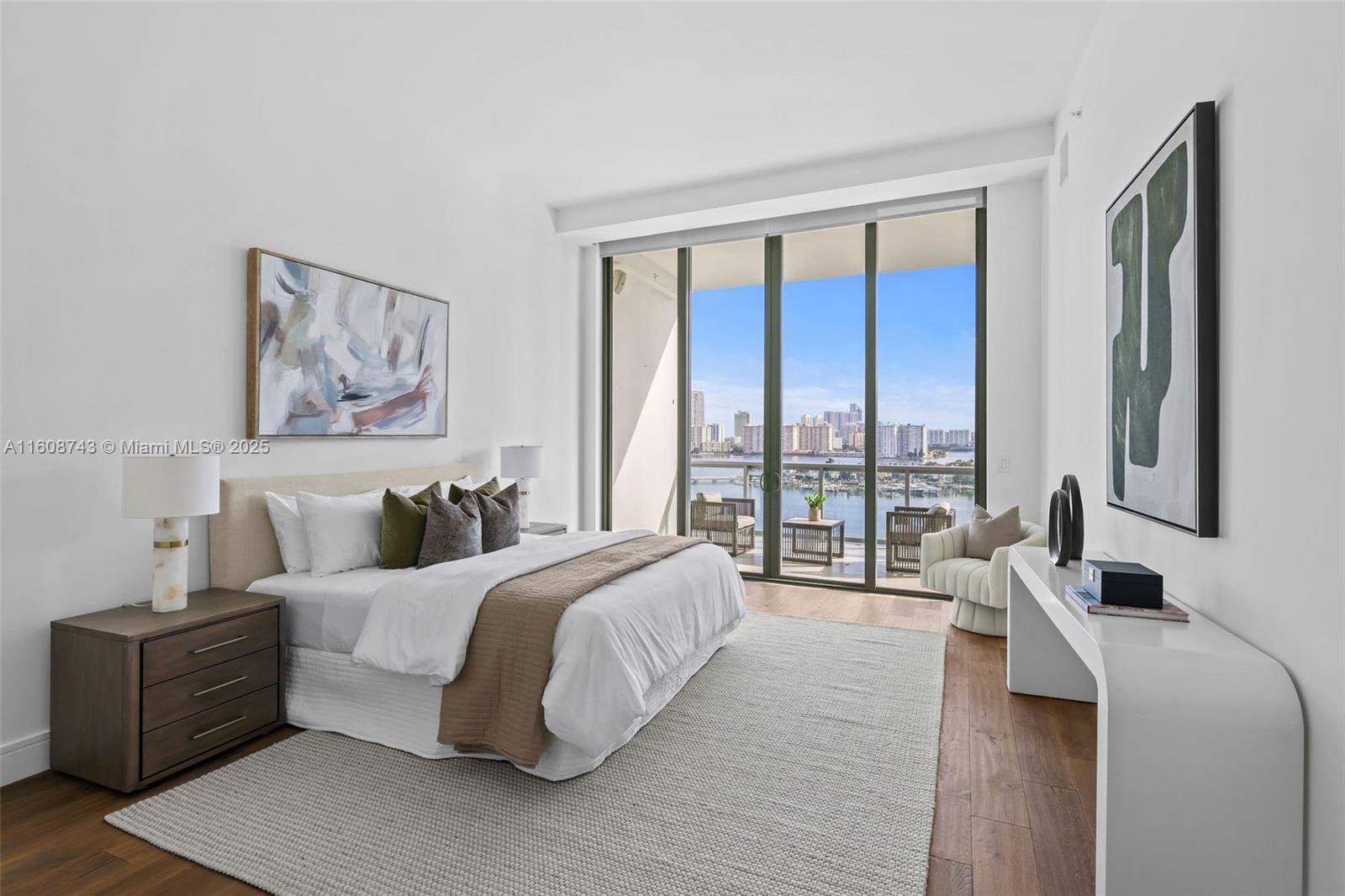 ECHO CONDO - Residential