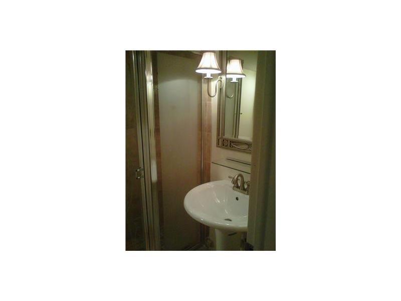 SUNWOOD CONDO - Residential Lease