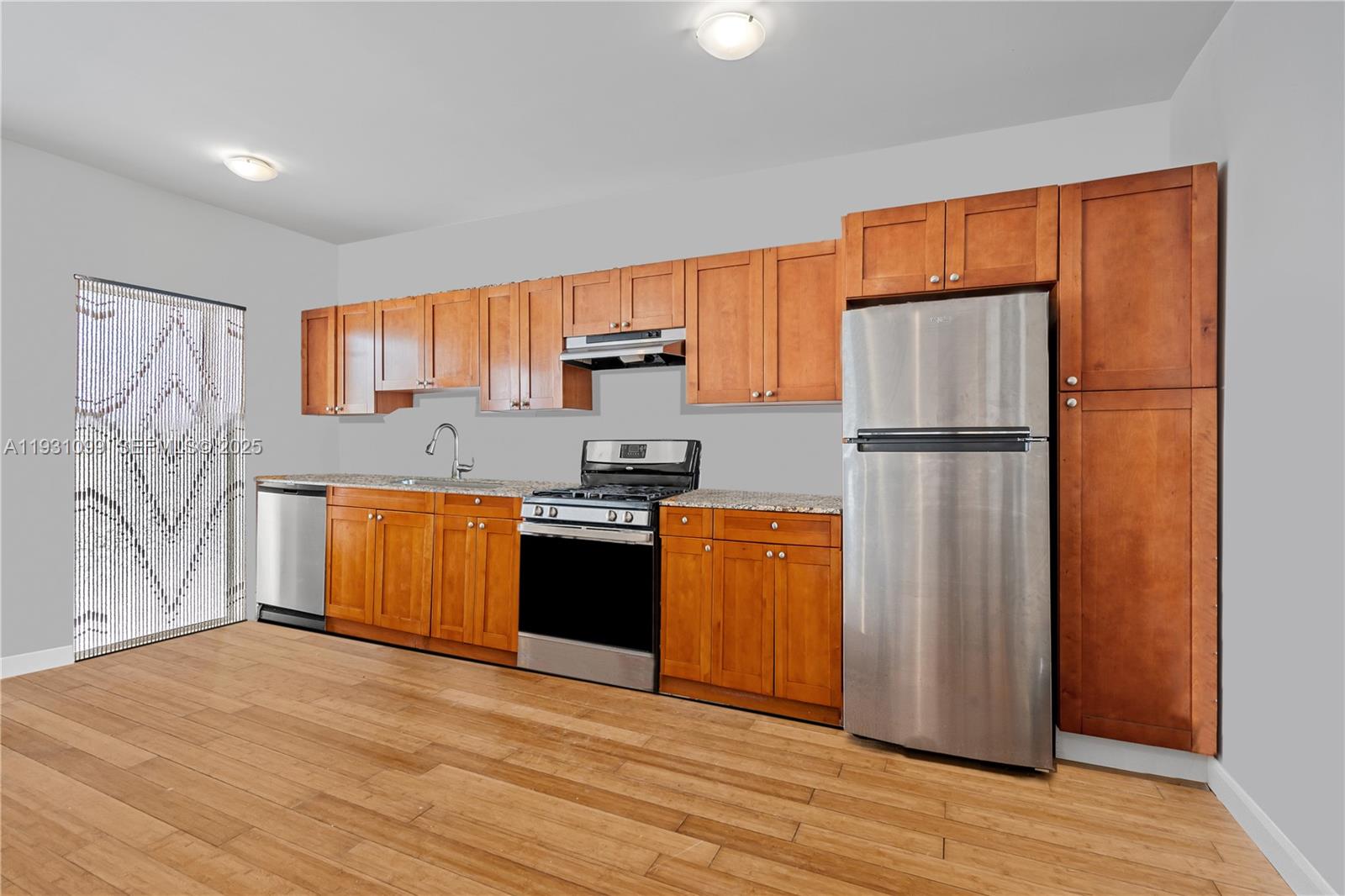 TATUM WATERWAY SUB - Residential Lease