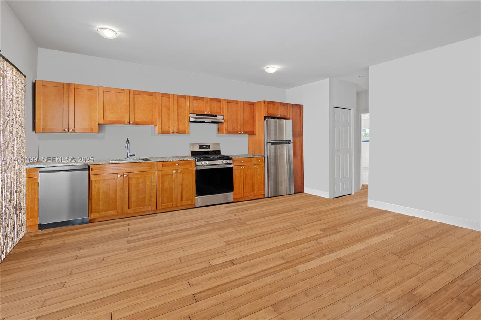 TATUM WATERWAY SUB - Residential Lease