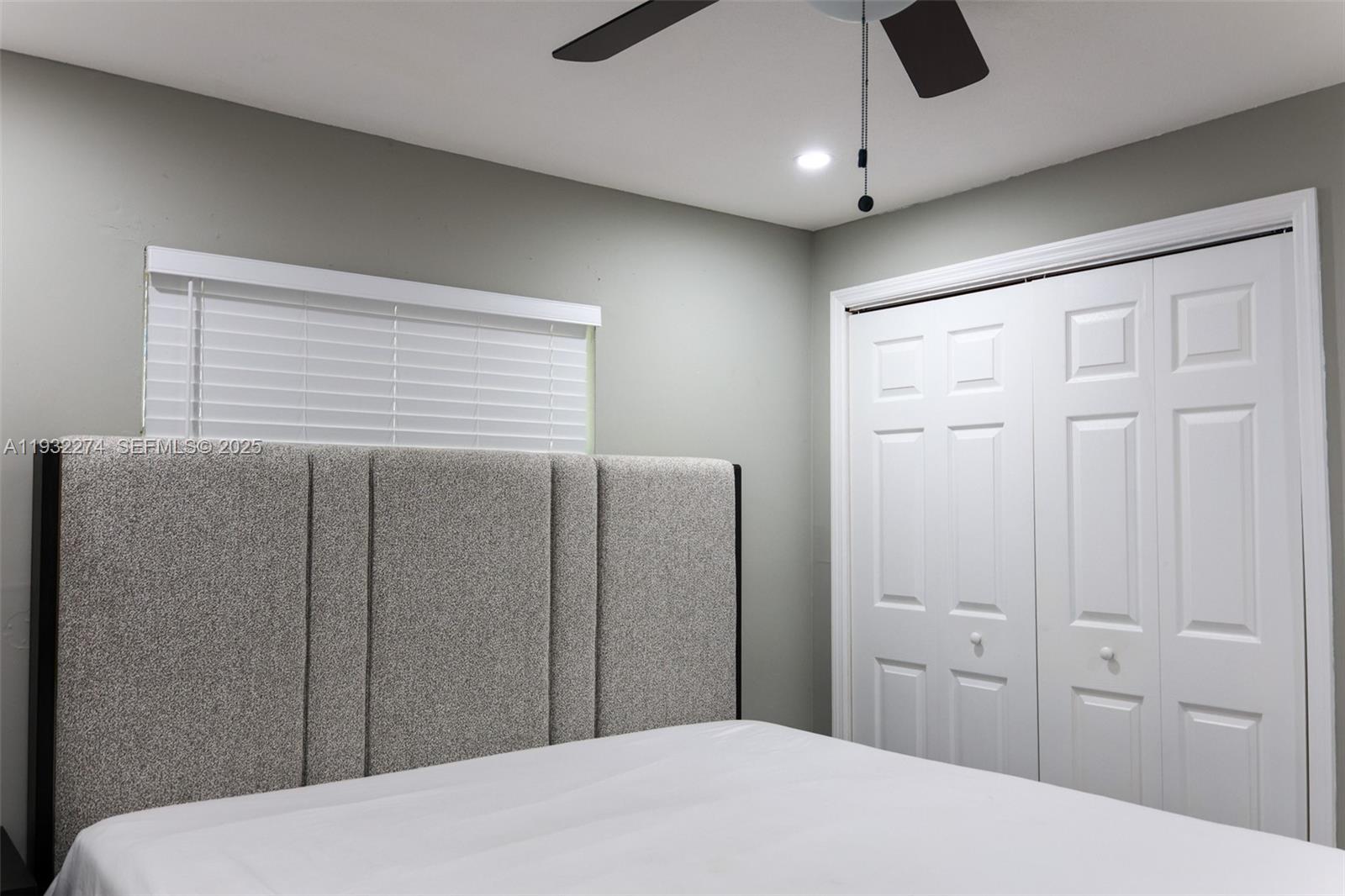 SUNSHINE VILLAS - Residential Lease