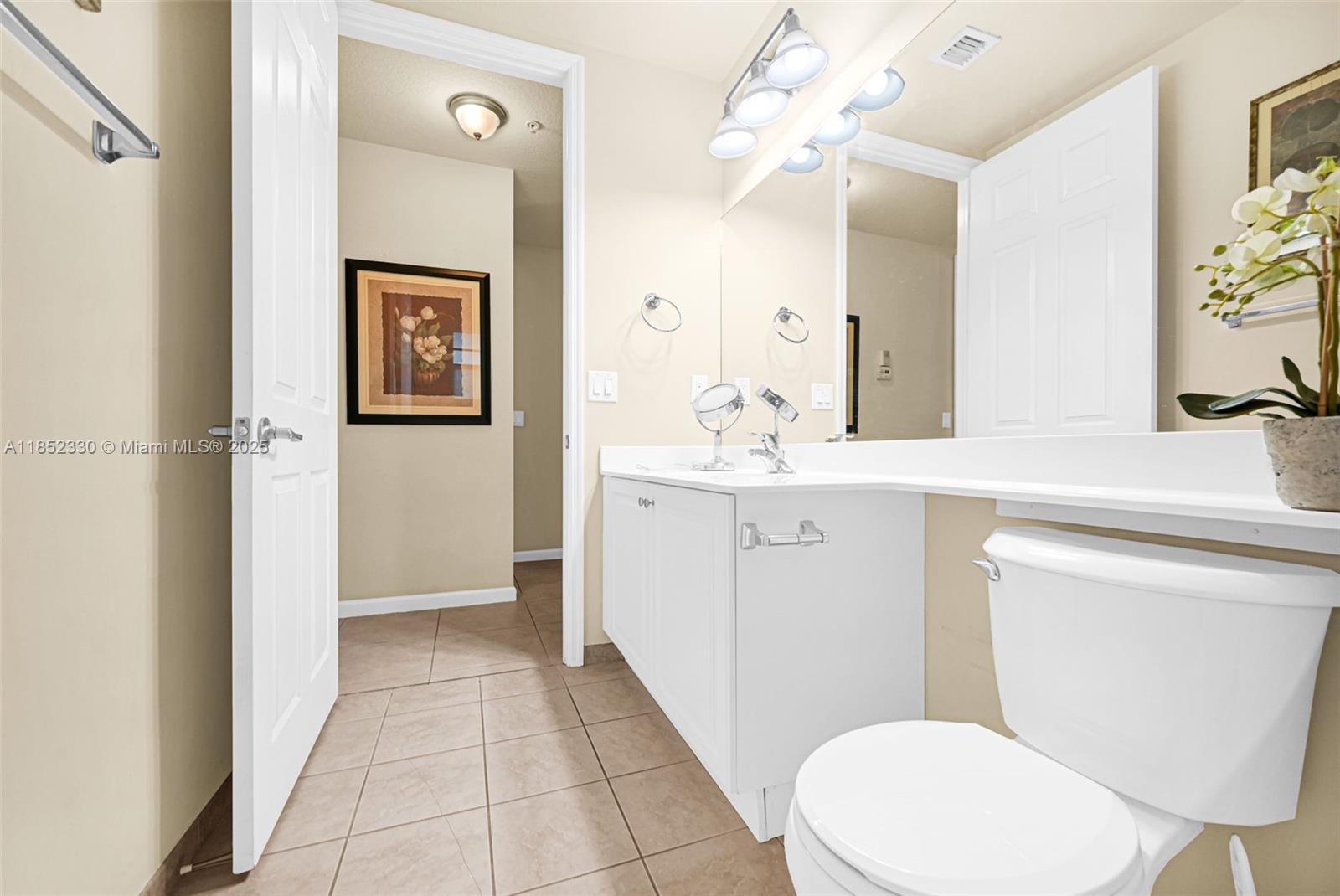 3500 Oaks Clubhouse Dr 101