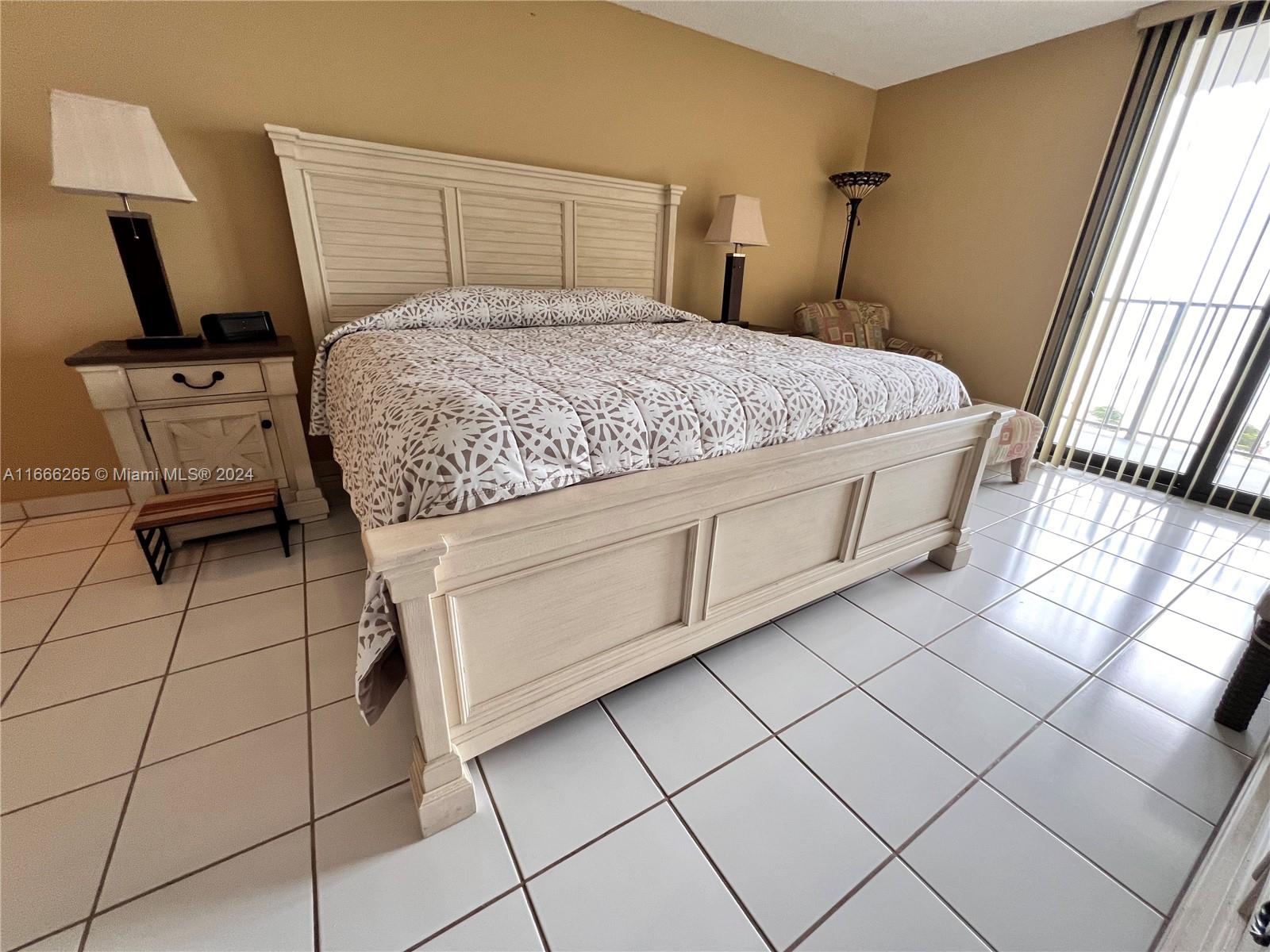 OCEANFRONT PLAZA CONDO - Residential Lease