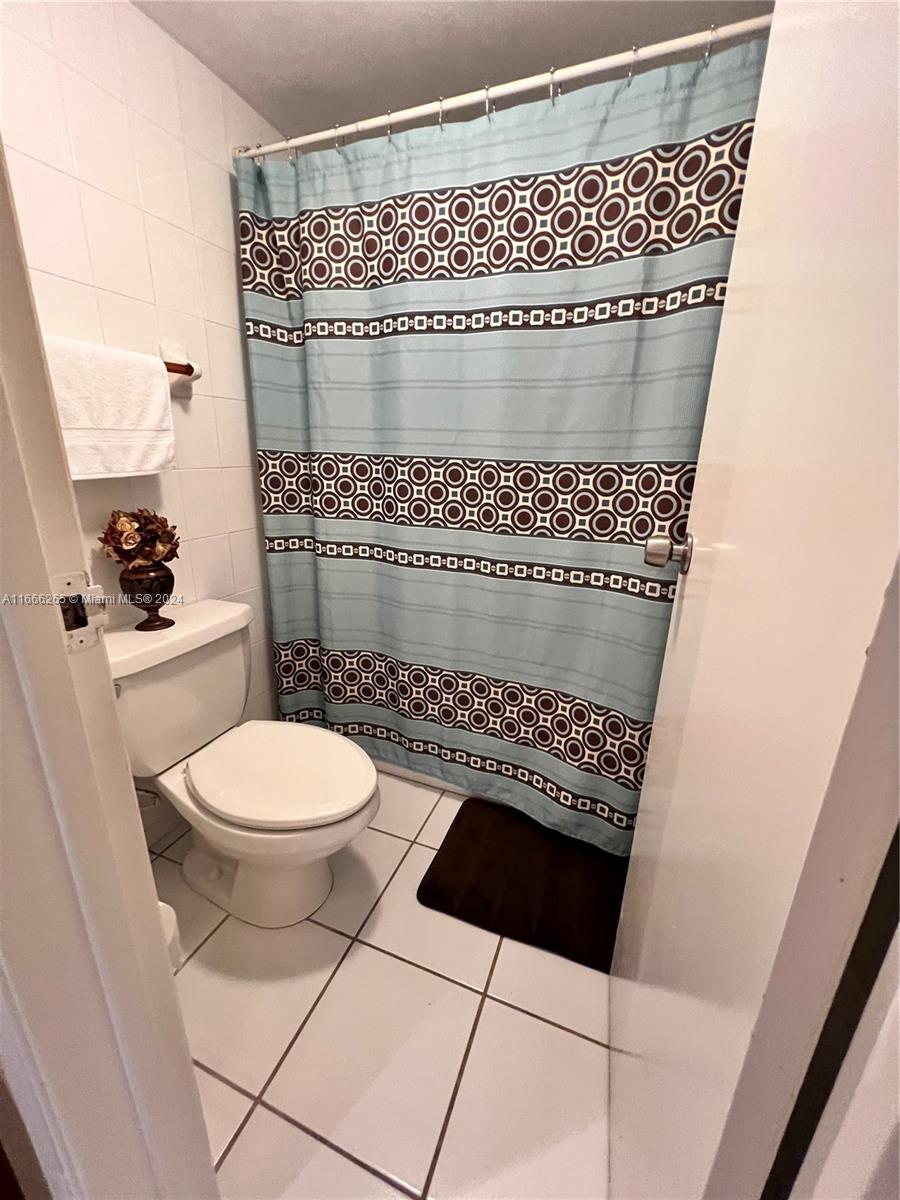 OCEANFRONT PLAZA CONDO - Residential Lease