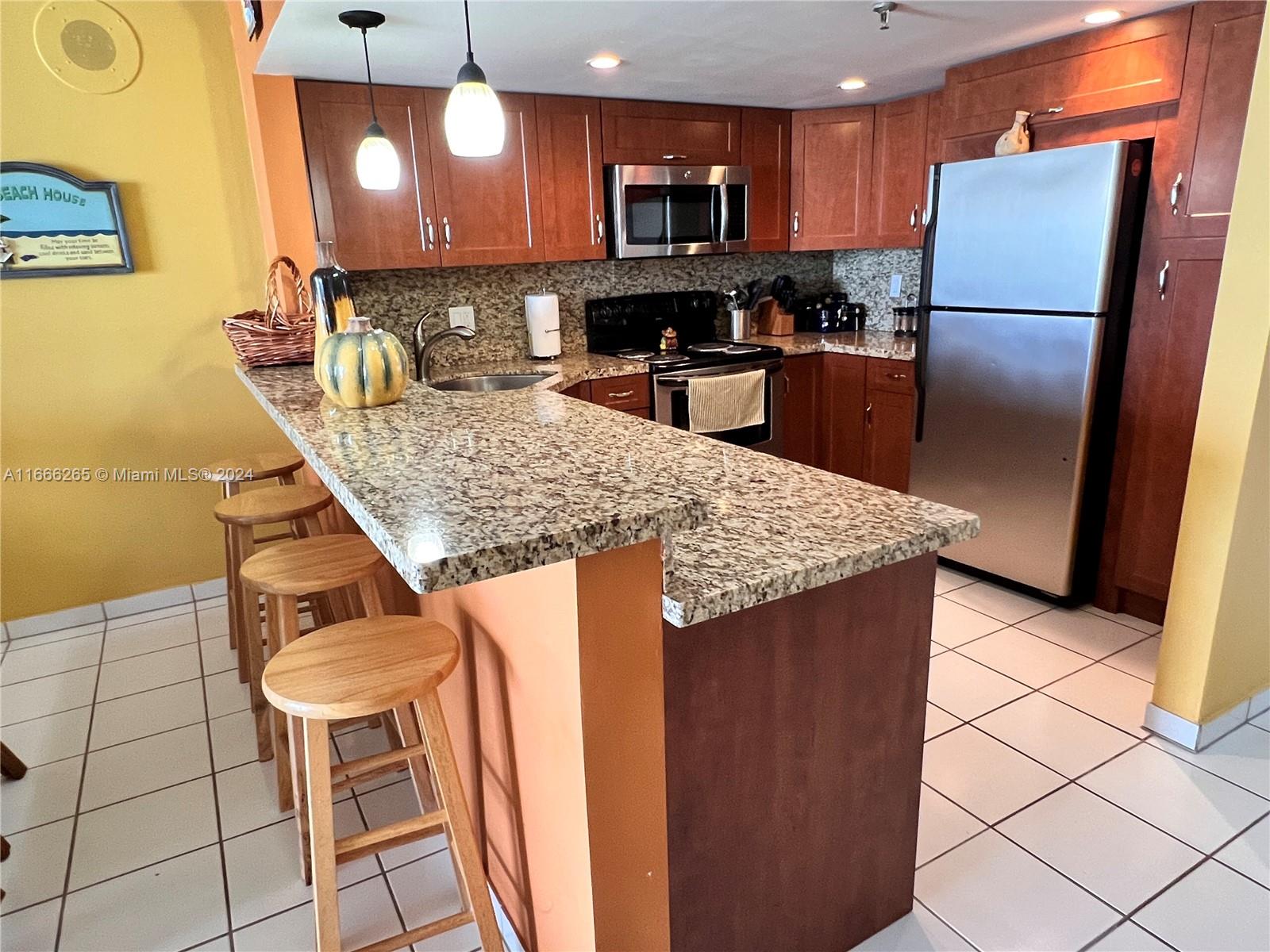 OCEANFRONT PLAZA CONDO - Residential Lease