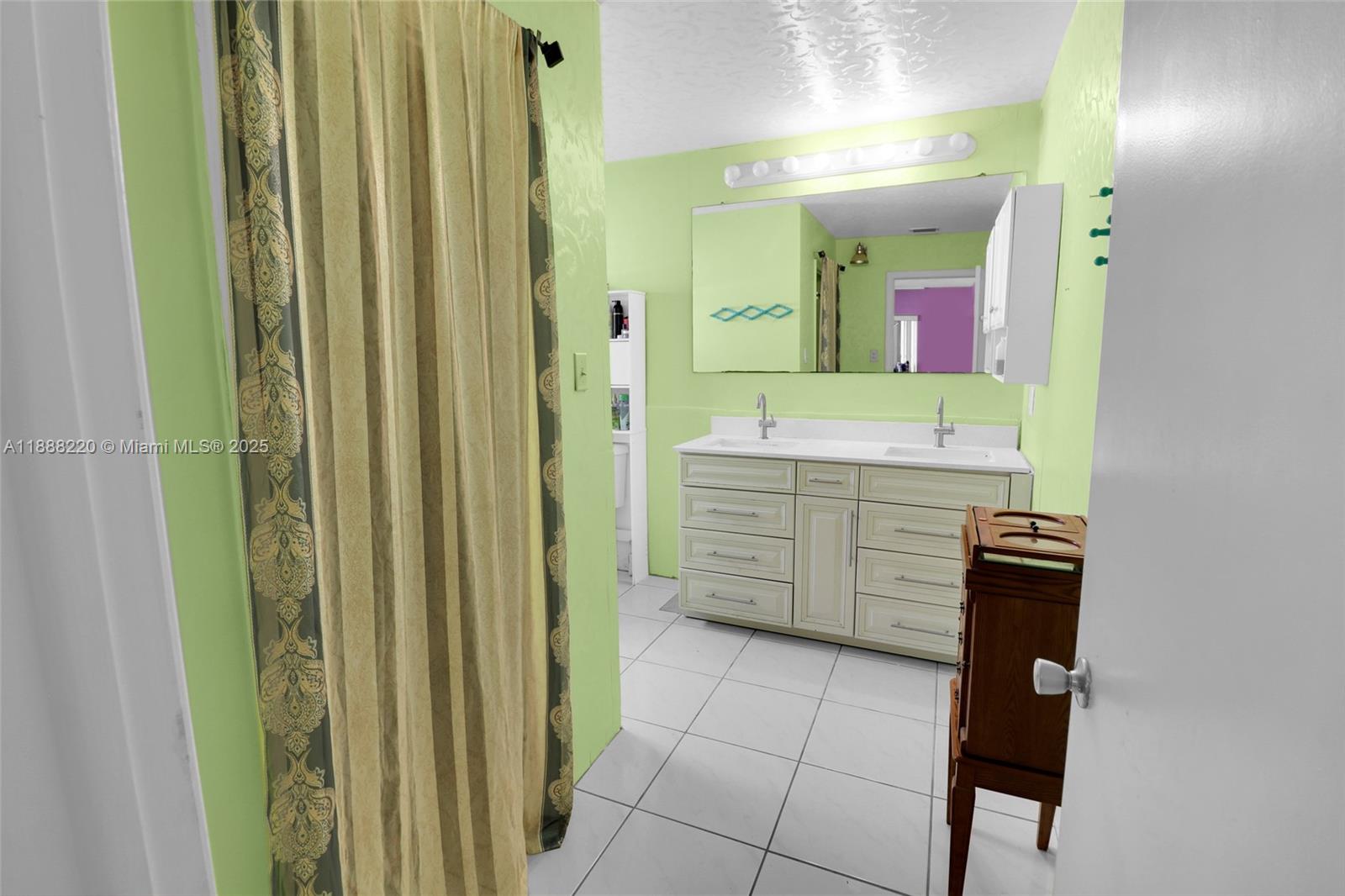 MAINLANDS OF TAMARAC LAKE - Residential