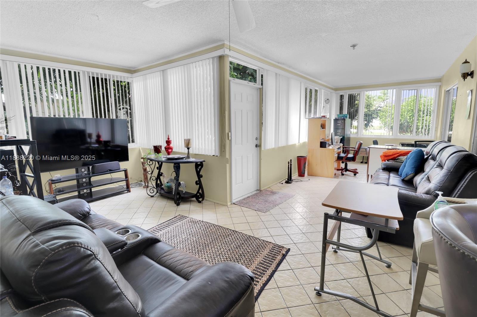 MAINLANDS OF TAMARAC LAKE - Residential