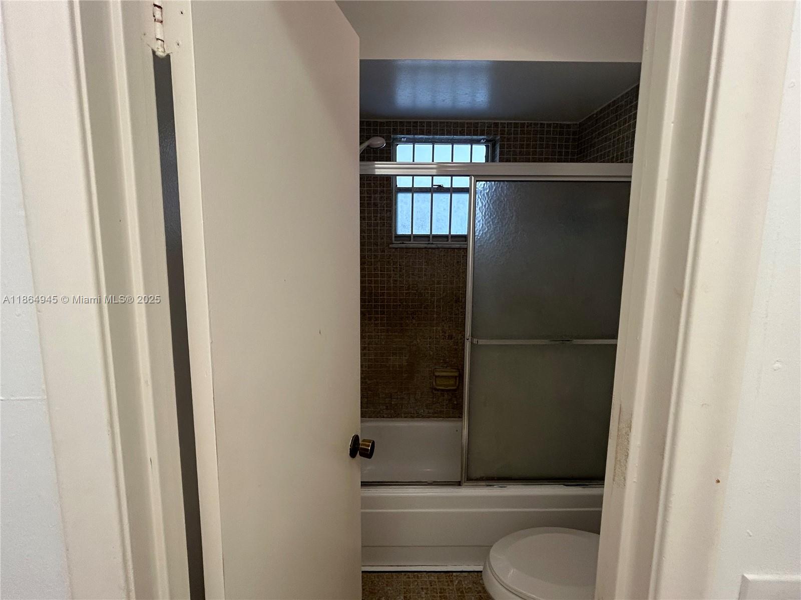 NEW LAND GARDENS CONDO - Residential