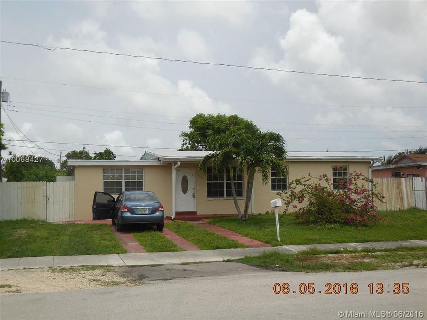 Regular sale, 5/3, with two income guess houses. Bigger than tax roll. Owner willing to discus all reasonable offer