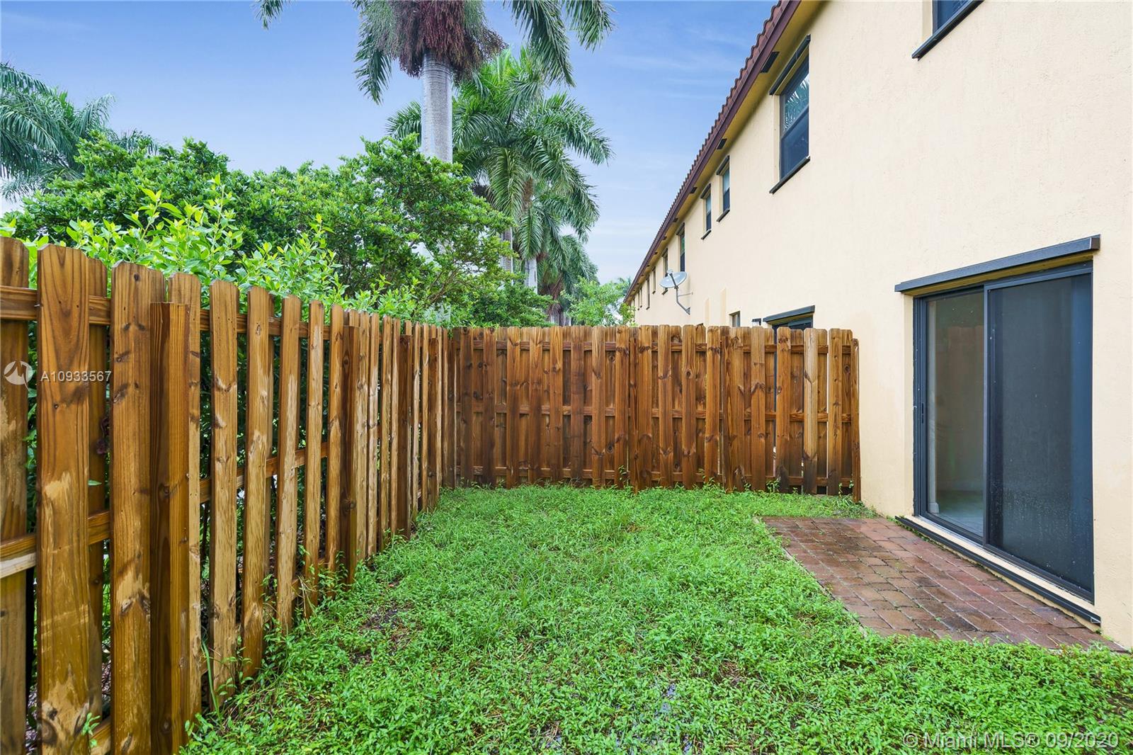 BAYWINDS OF DOMINICA AND - Residential