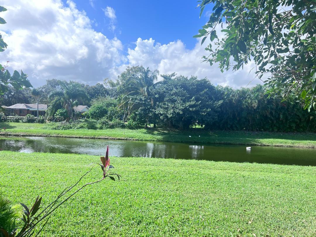 TRAILS END VILLAS INC CON - Residential