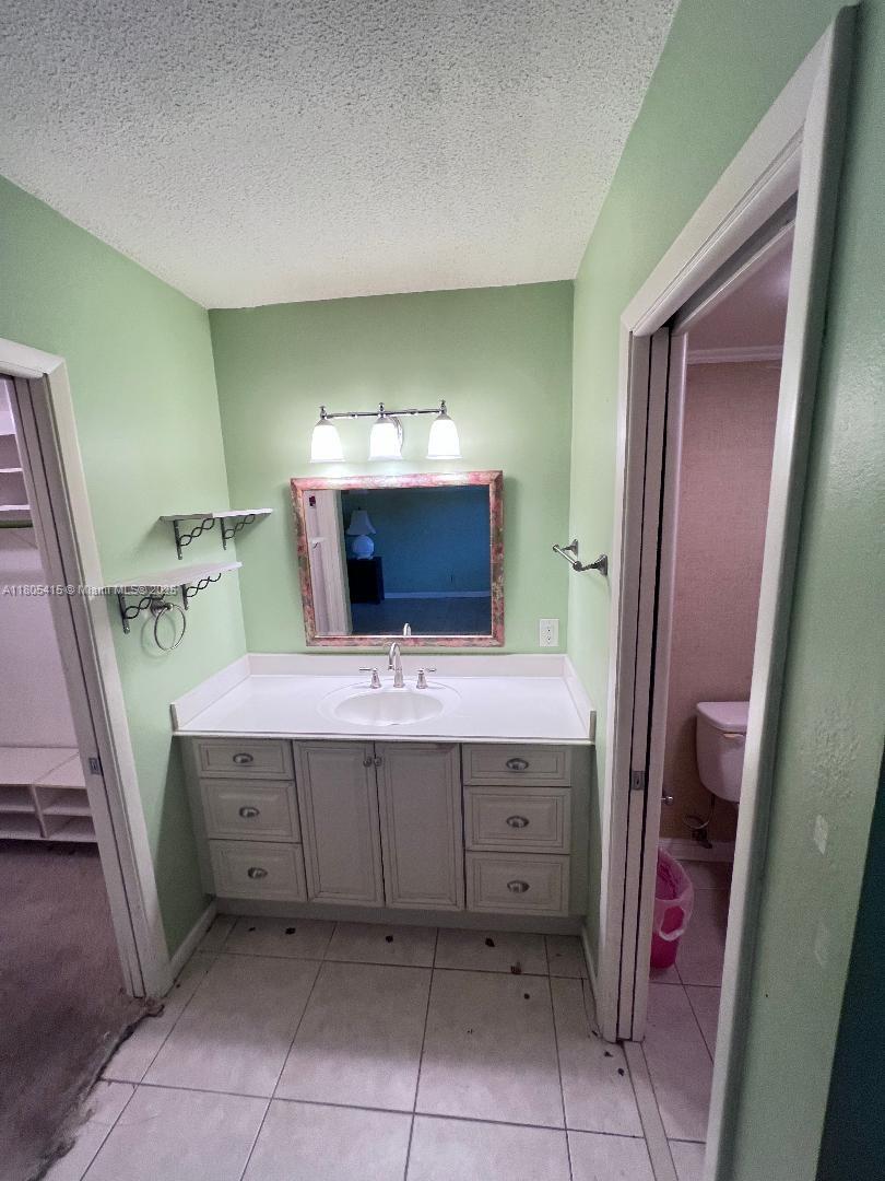 TRAILS END VILLAS INC CON - Residential