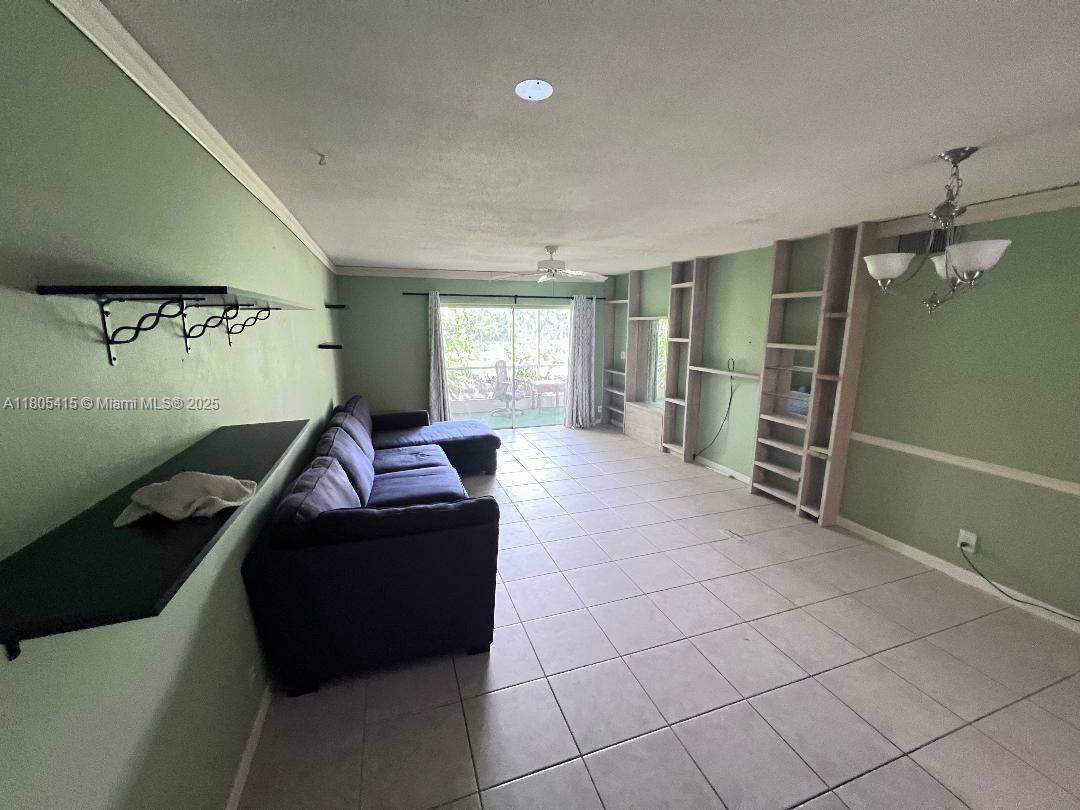 TRAILS END VILLAS INC CON - Residential