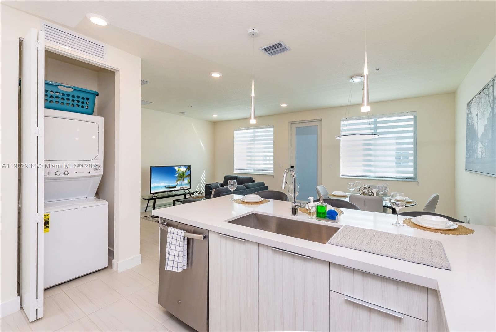 LANDMARK AT DORAL CONDO N - Residential Lease