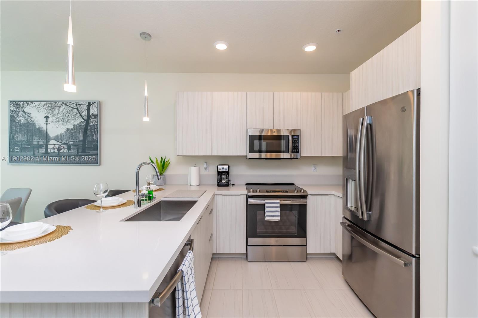 LANDMARK AT DORAL CONDO N - Residential Lease