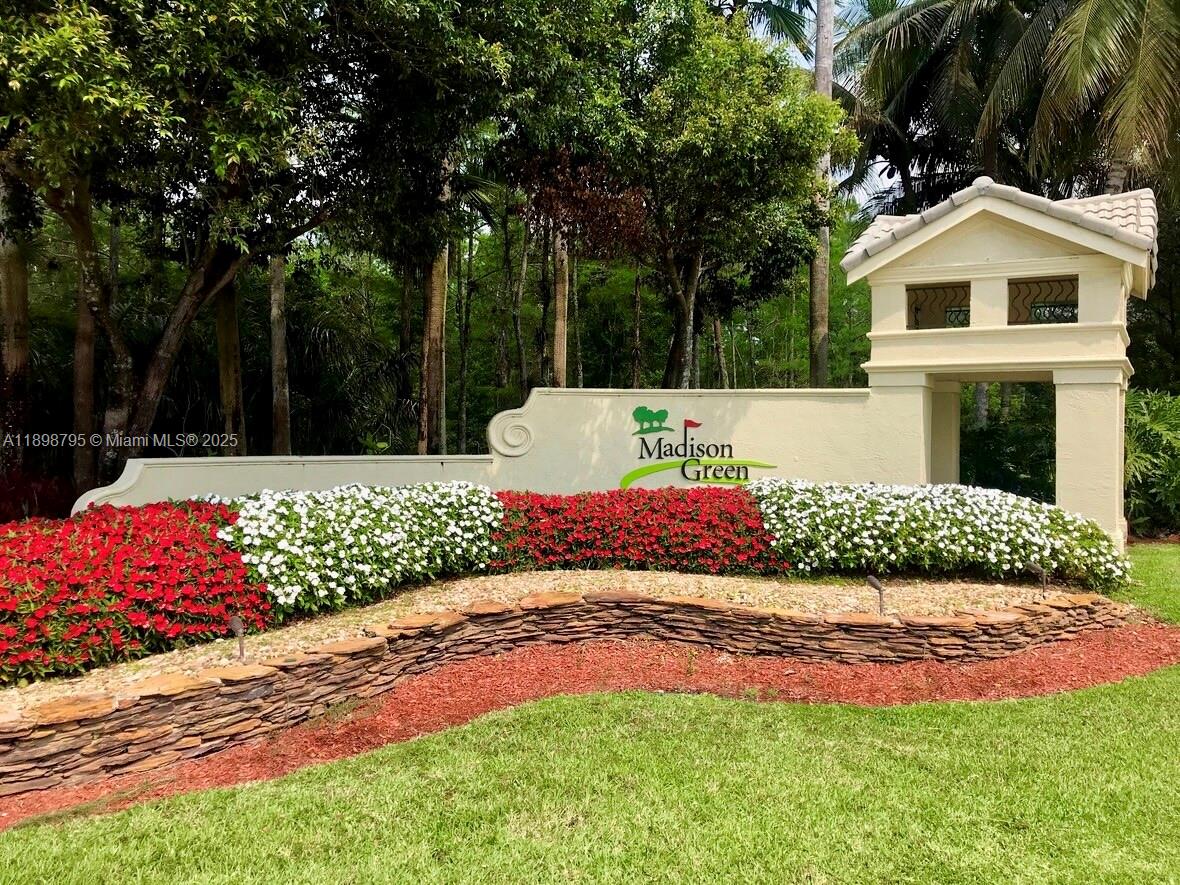 MADISON GREEN 1 PAR B - Residential